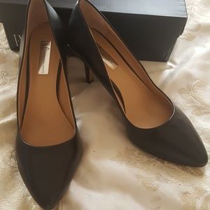 INC black pumps